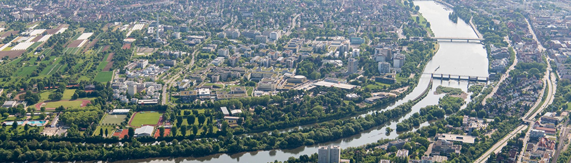 Luftbild des Neuenheimer Feldes 